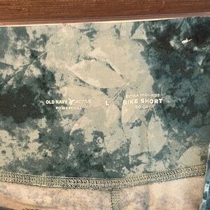 Old Navy Active Blue Tie-Dye Bike Shorts